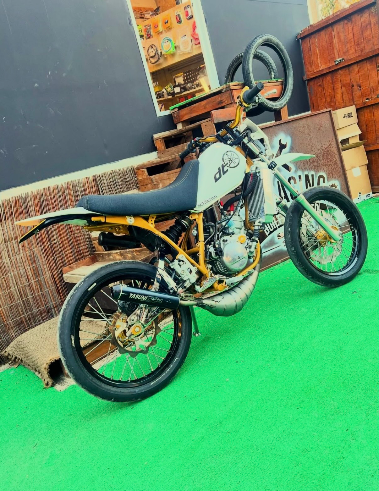 Yamaha DT AM6 — 2